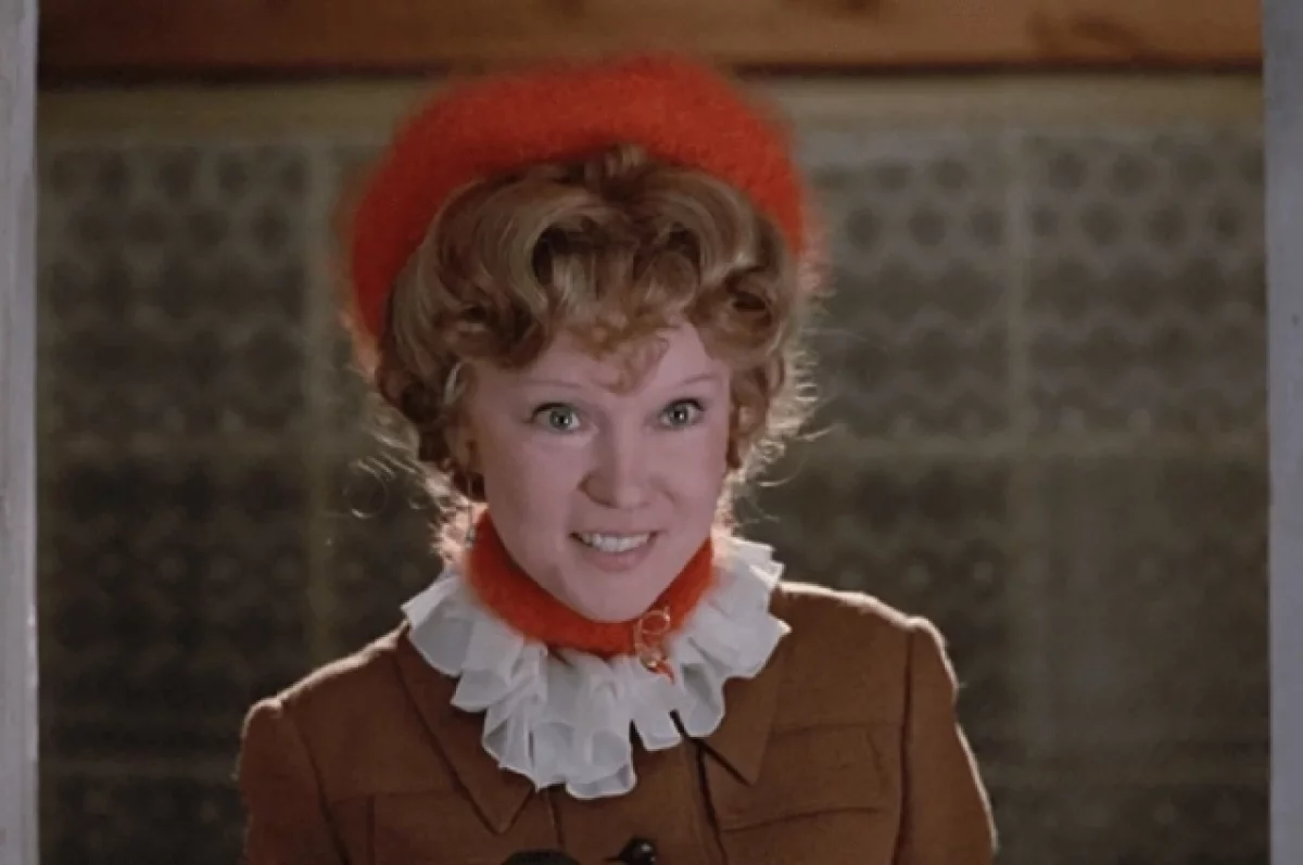 Людмила Гурченко в фильме «Любовь и голуби».