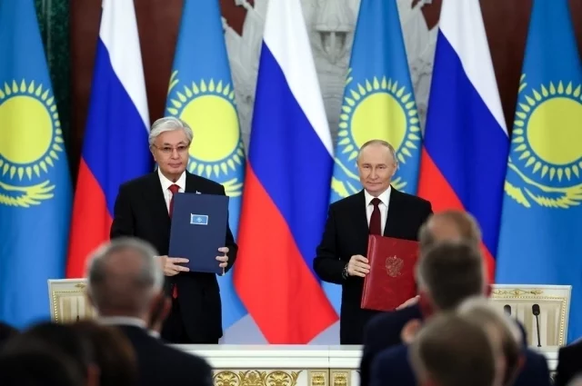 Владимир Путин и Касым-Жомарт Токаев.