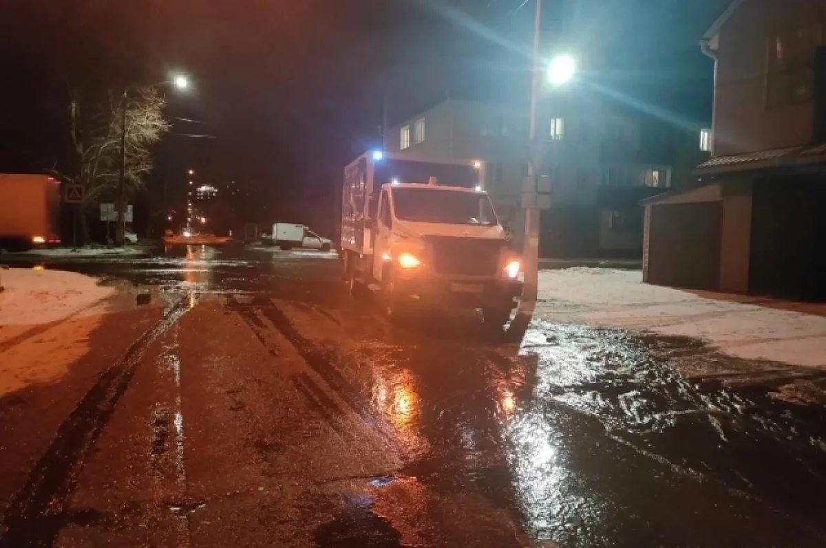 В Барнауле 13 ноября произошло повреждение водопровода