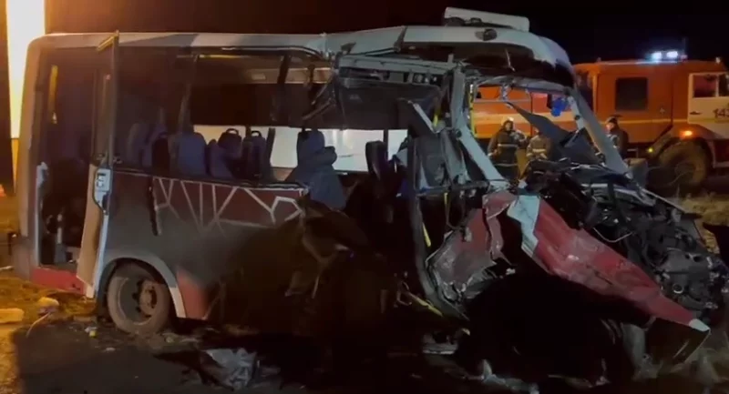 От микроавтобуса «Соболь» мало что осталось.