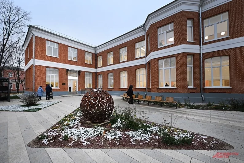 Общая площадь корпусов, построенных в 1902 году, составляет 2,5 тыс. кв. метров.