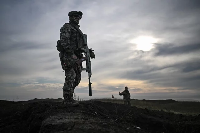 Северск взят в «клещи», из которых уже не вырваться. 
