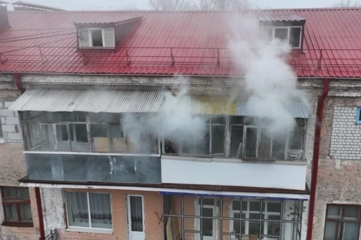 Четыре подразделения спасателей тушили пожар в Советском районе Брянска