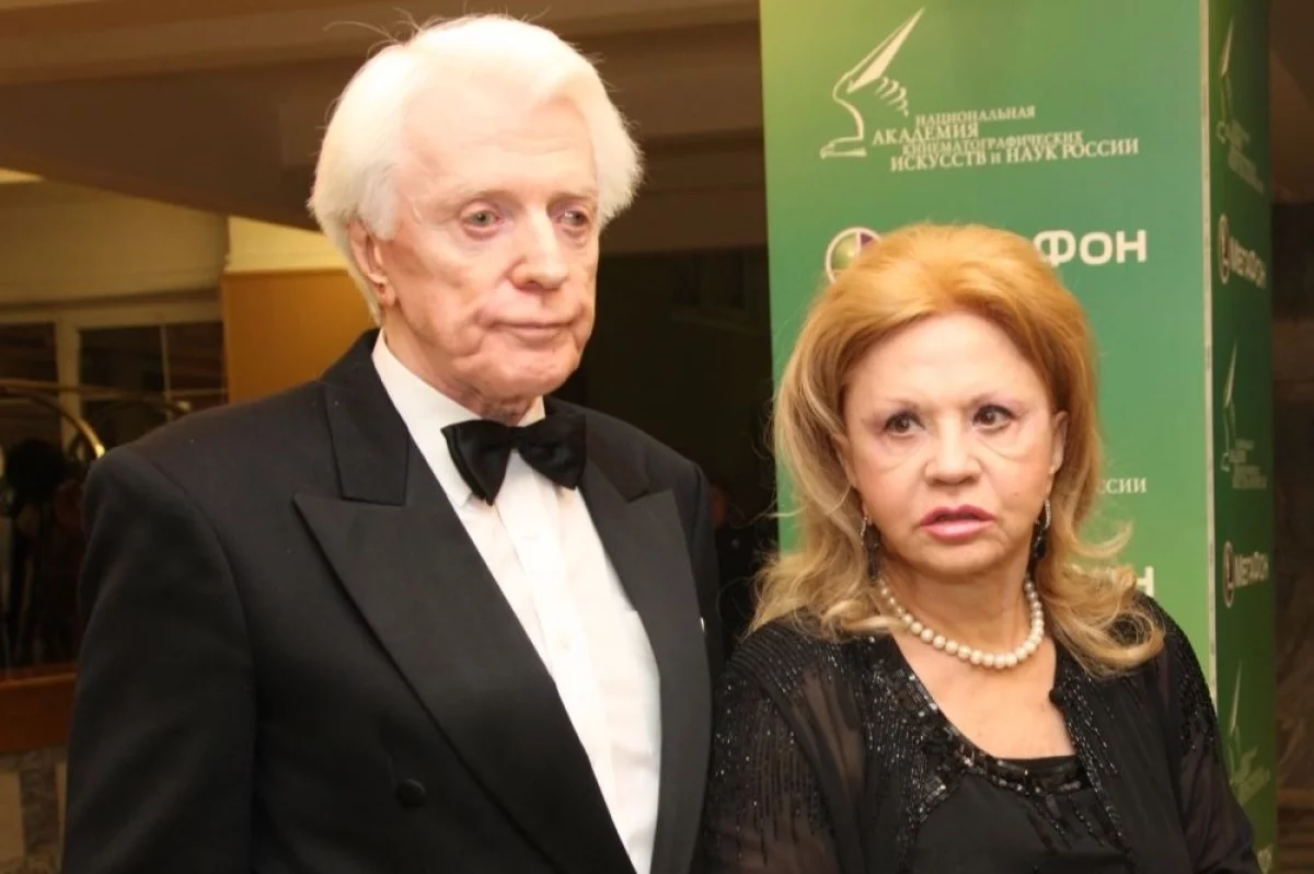 Его Лионелла. Три встречи Олега Стриженова и его третьей жены