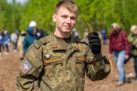 По мнению воина, служить в армии должен каждый молодой человек. 