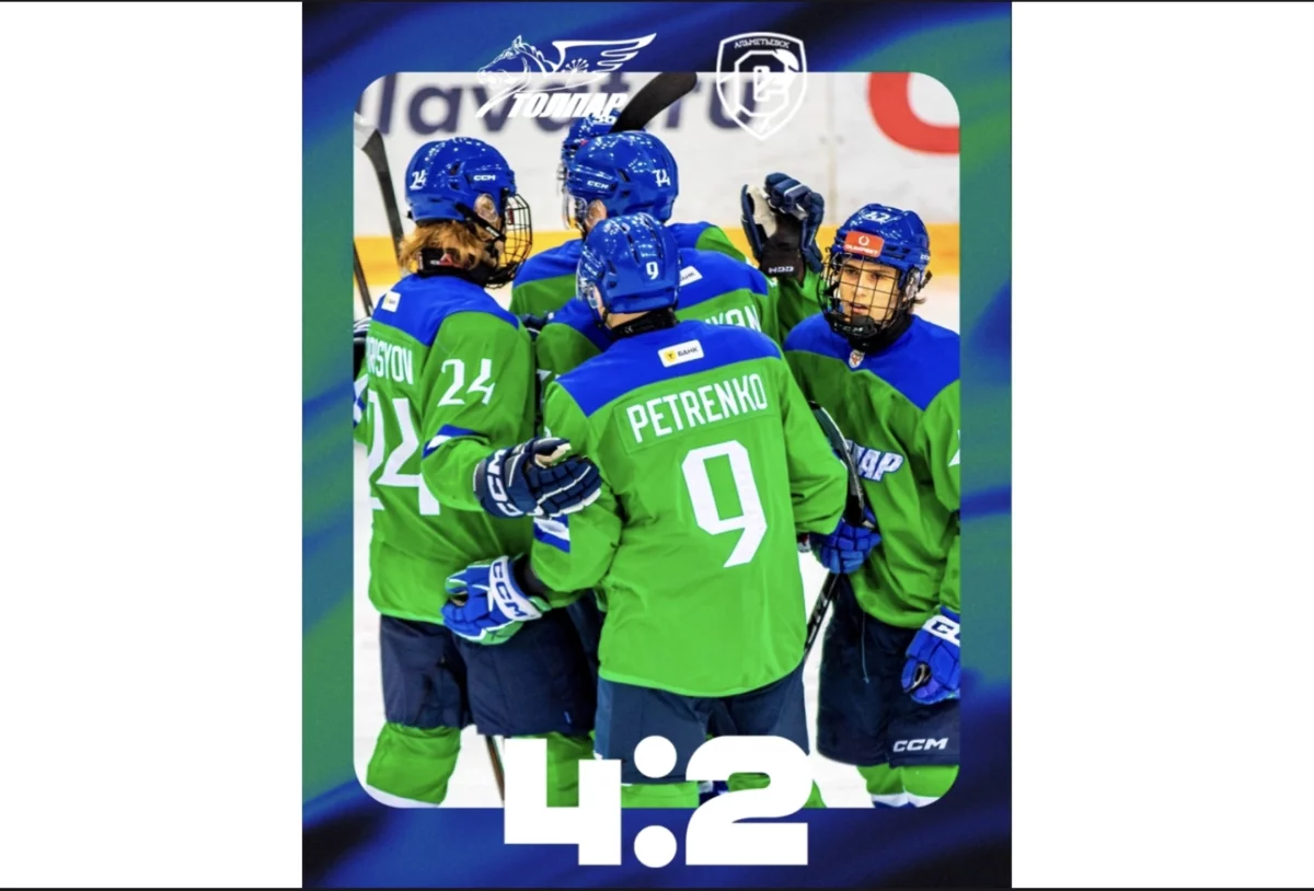 «Толпар» обыграл на своем льду «Спутник»