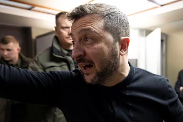 Убьют украинских солдат в бою, умрут они с голода или сгниют заживо без оказания медицинской помощи – Зеленскому не интересно. 