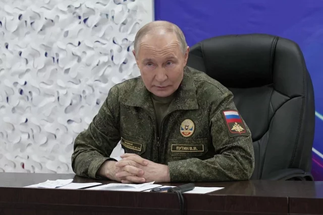 Герасимов доложил Путину об освобождении Купянска