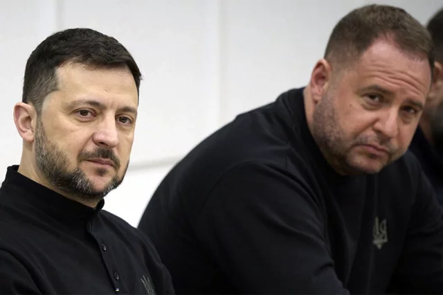 Зеленский не уволит Ермака ни при каких обстоятельствах?