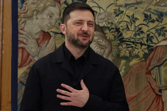 Зеленский дал понять, что не считает коррупционный скандал чем-то значимым, и, более того, собирается преследовать тех, кто его «качает».