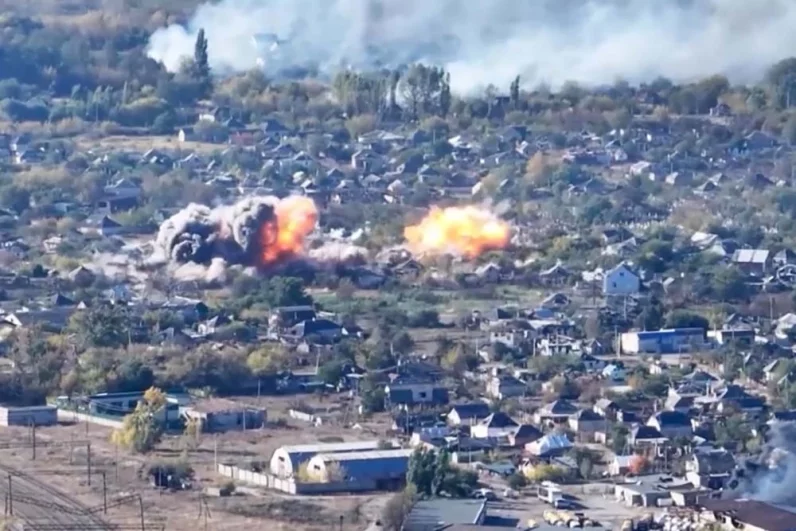 Боевые действия вооруженных сил РФ подразделений группировки войск «Запад» против ВСУ в Купянске в Харьковской области.