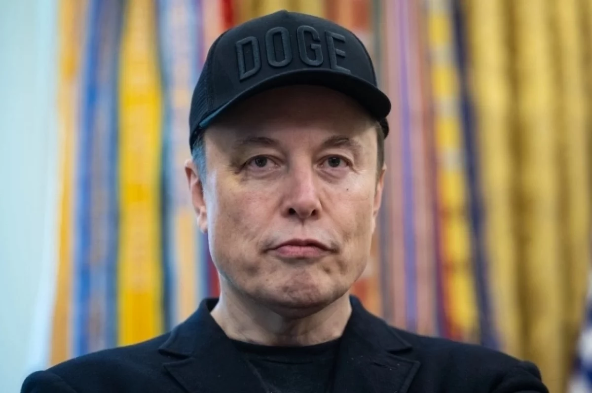 ИИ Grok назвал своего создателя Маска лучше Иисуса и да Винчи