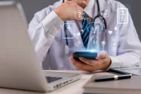 С недавних пор врачи в московских поликлиниках активно пользуются помощью искусственного интеллекта.