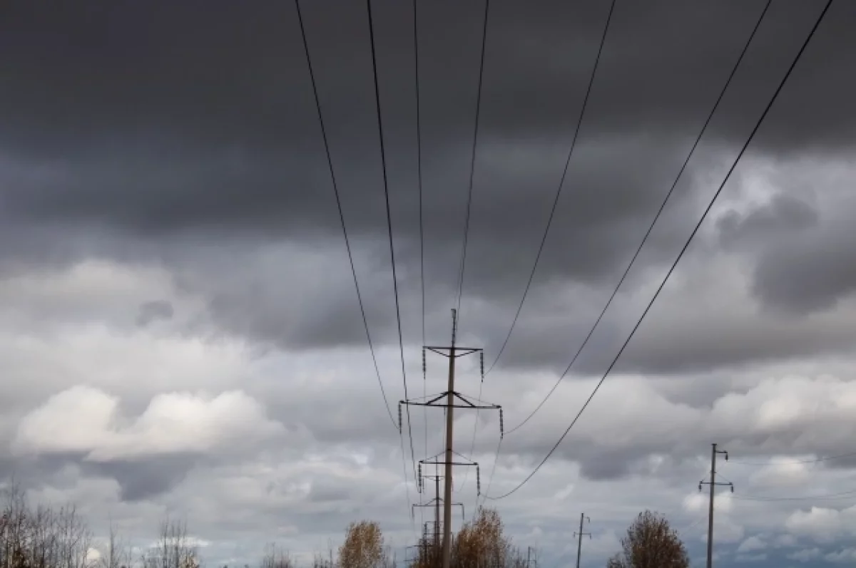 Жителей 12 муниципалитетов Карелии предупредили об отключениях света