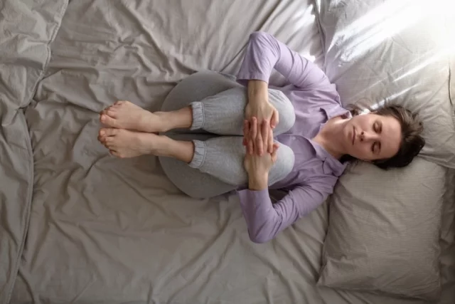 Регулярные занятия с умеренной нагрузкой полезнее однократных и высокоинтенсивных.