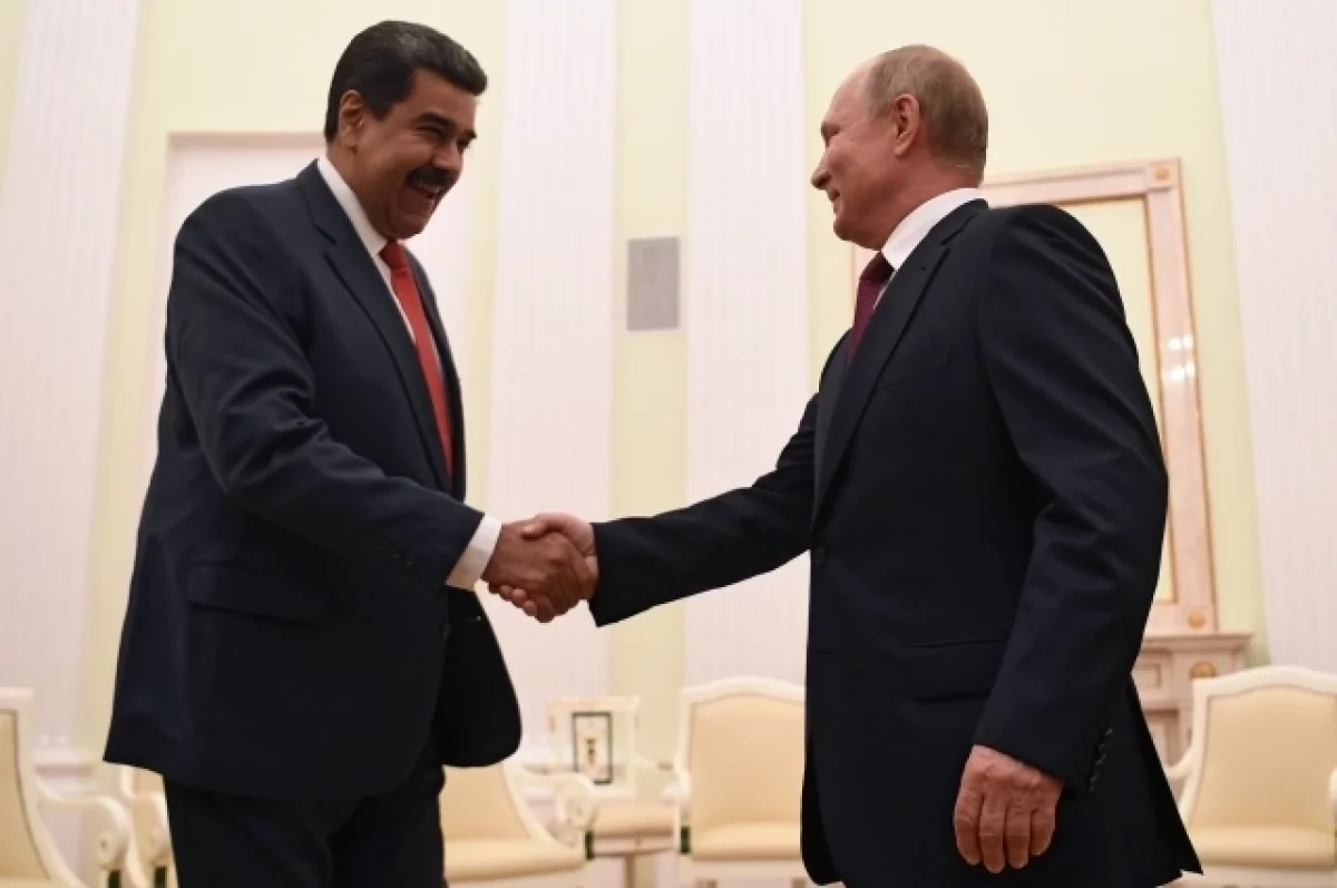 Глава МИД Венесуэлы Хиль: Путин поздравил Мадуро с днем рождения