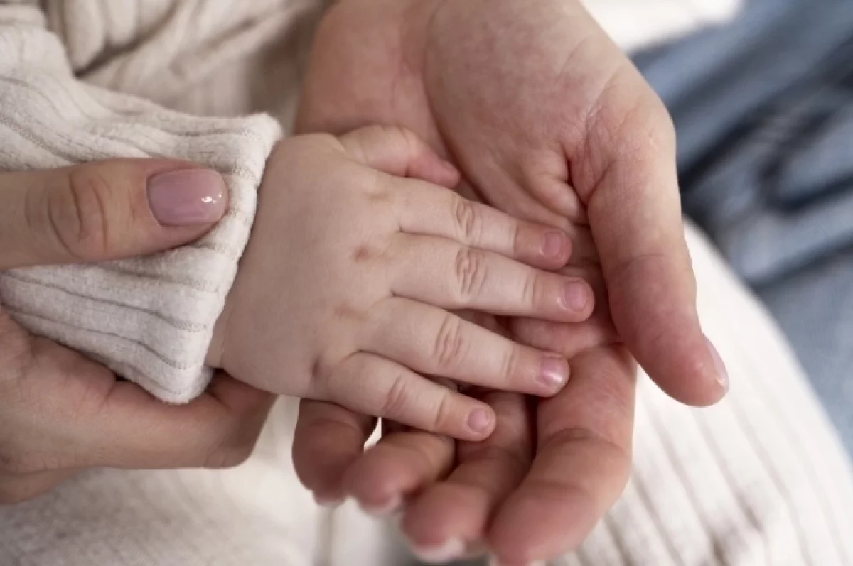 В Соцфонде Алтайского края рассказали о выплатах для приемных родителей