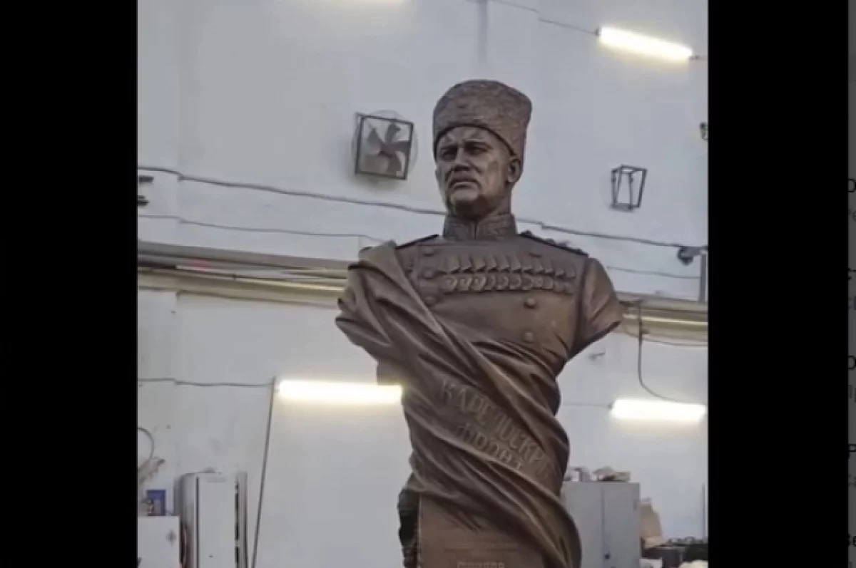 Глава Карелии сообщил, что памятник генералу Фролову готов