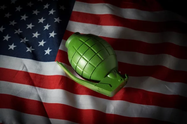 Западная пресса называет срок для принятия условий по Украине «гранатой, перелетевшей Атлантику». 