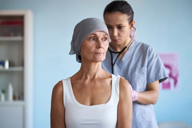 Рака боятся все, и он окружен огромным числом мифов.