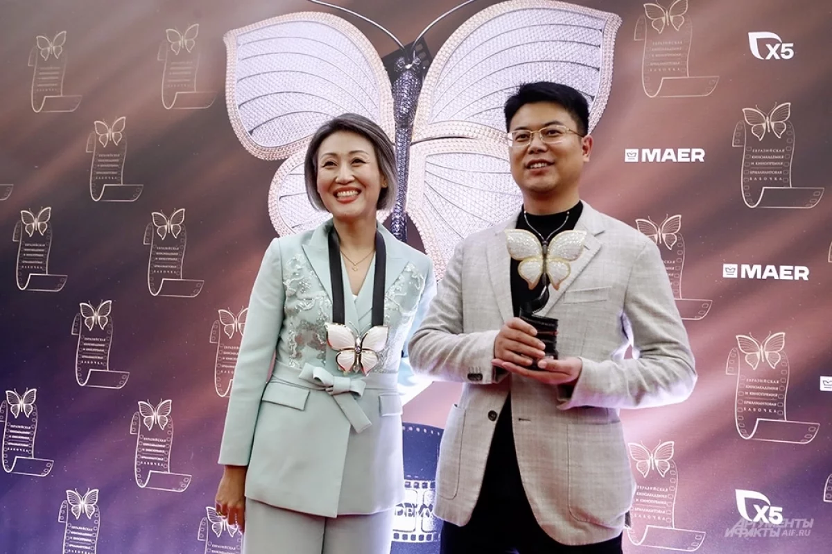 Бриллиантовая бабочка улетела в Китай. В Москве вручили новую кинопремию