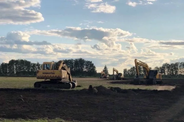 В Лузино продолжается строительство тепличного комплекса