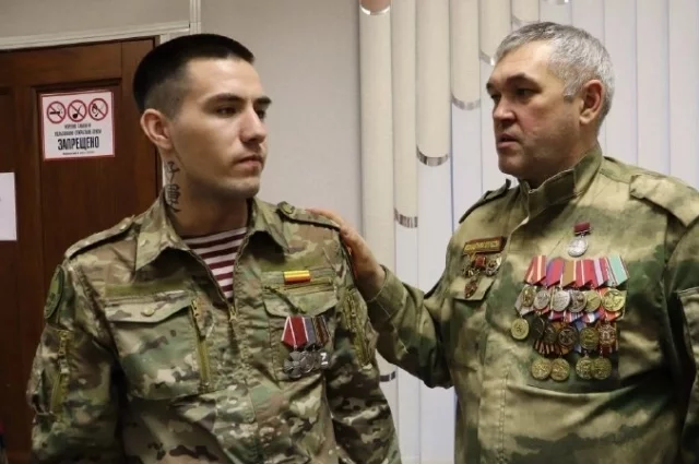 Дим Рахимов вместе с Евгением Апокиным, председателем общества «Защитники Отечества»