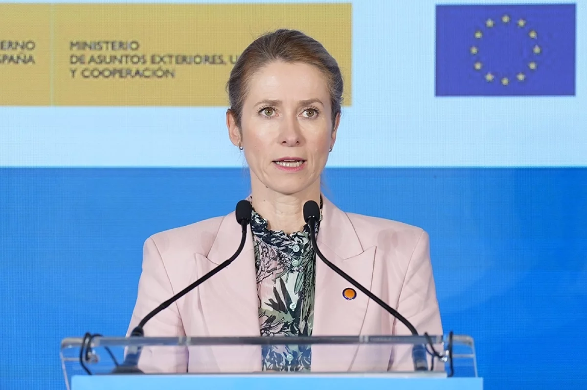 Ругается с голосами в голове. Психиатров ужаснуло состояние Каи Каллас