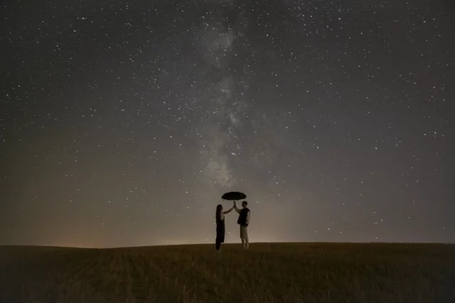 В декабре могут реализоваться как позитивные, так и негативные сценарии.