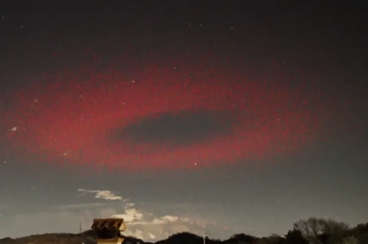 Знамение небес. Над Италией сняли жуткое огненное кольцо