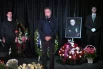Актер Андрей Соколов (в центре) на церемонии прощания с народным артистом Всеволодом Шиловским.
