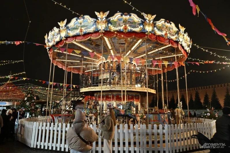 Карусель на Красной площади.