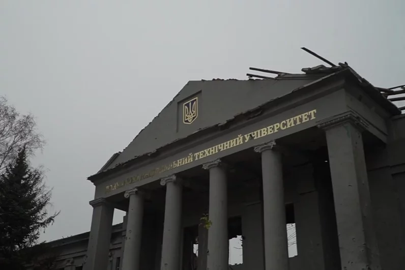 Освобожденный Красноармейск в ДНР.