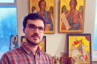 Игорь Титов после фронта иконы писать перестал и теперь занят работой с детьми.