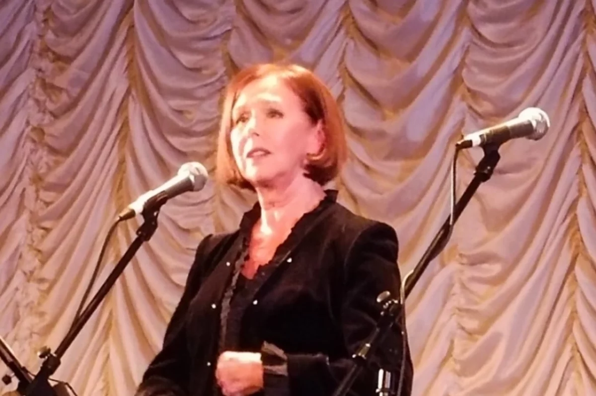 Схватила и отшвырнула! Евгения Симонова вспомнила жесткий урок Дорониной