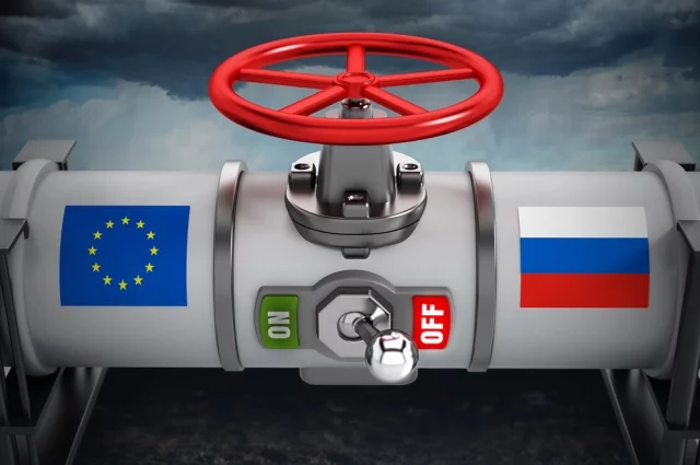 Сегодня далеко не факт, что ЕС удастся прекратить абсолютно все поставки — Венгрия и Словакия могут воспользоваться правом вето.