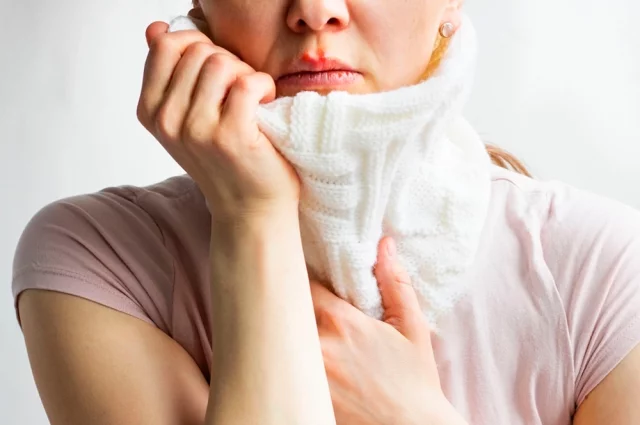 Вакцина против герпеса зостер (это другое название опоясывающего лишая) снижала риск развития деменции на целых 20 %.