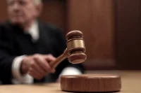 Пятый кассационный суд отменил решение первой инстанции по делу жительницы Урупского района Карачаево-Черкесии.