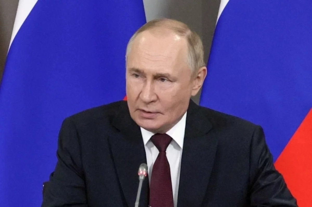 Путин назвал автомат Калашникова важным оружием