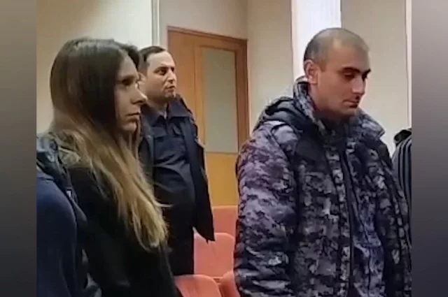 Подсудимые заслушали приговор. 