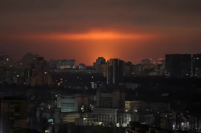 Более 70 серий взрывов прогремели в 18 регионах Украины.