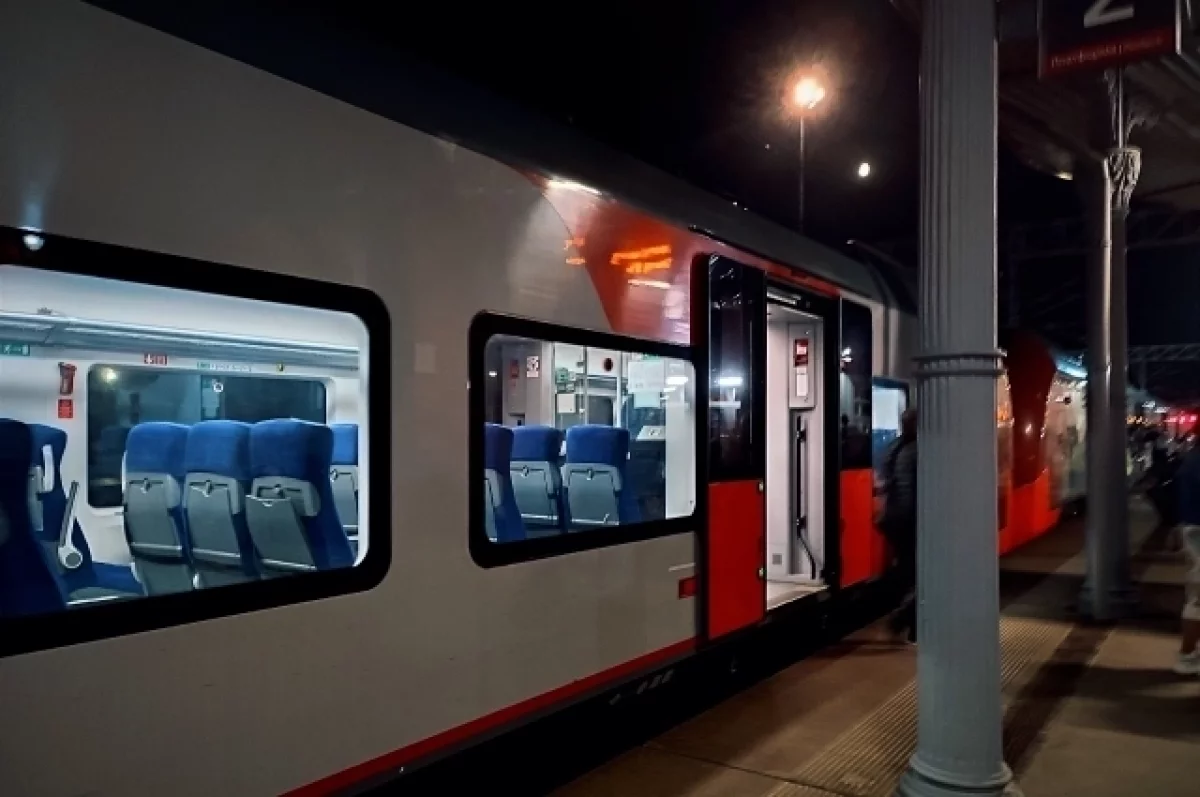 Жители Карелии просят не отменять пригородный поезд Кузнечное — Сортавала