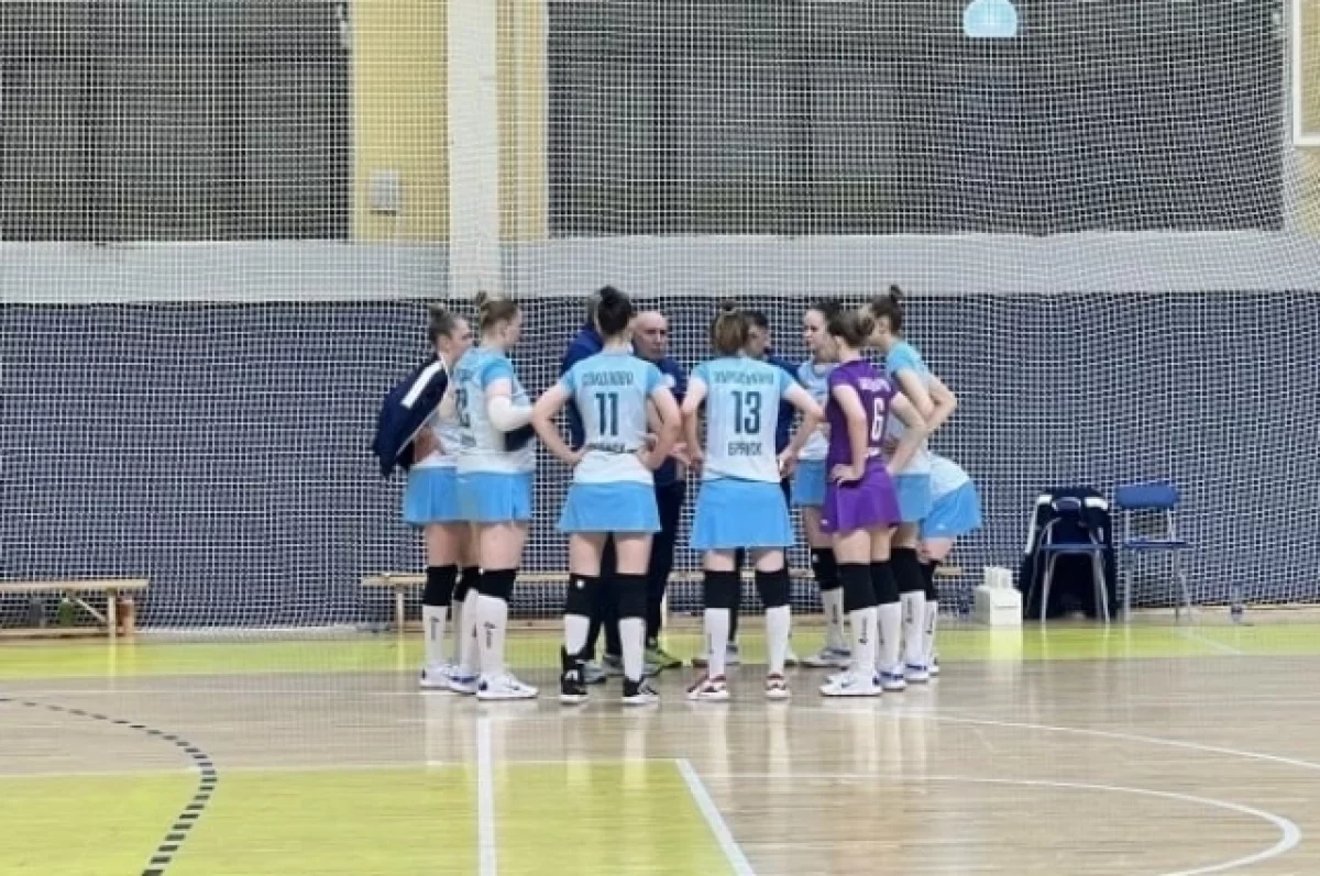 Волейболистки Брянска дома дважды уступили команде Северянка-2