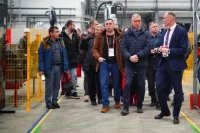 Экскурсия участников ПИПФ-2025 по «Роботеху»