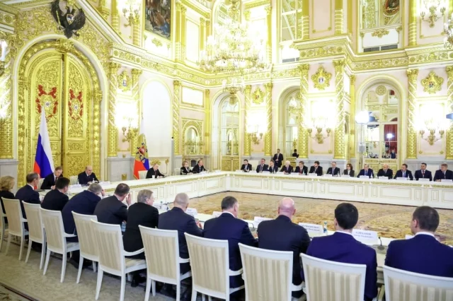 На заседании Совета по стратегическому развитию в Кремле обсуждали демографию и другие важные вопросы.