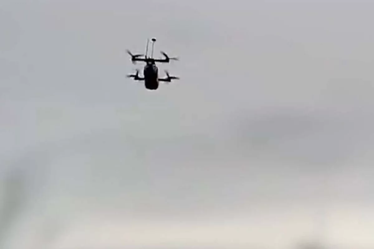 Кузя своих выручает. Дроны под Харьковом несут штурмовикам припасы вовремя