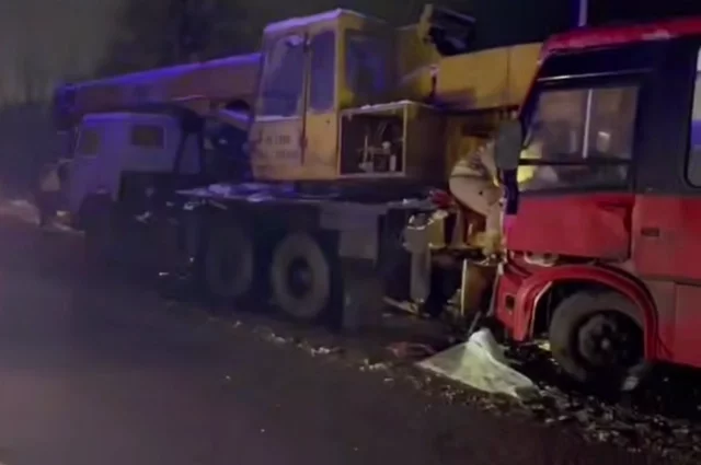 В аварии пострадали пять человек.