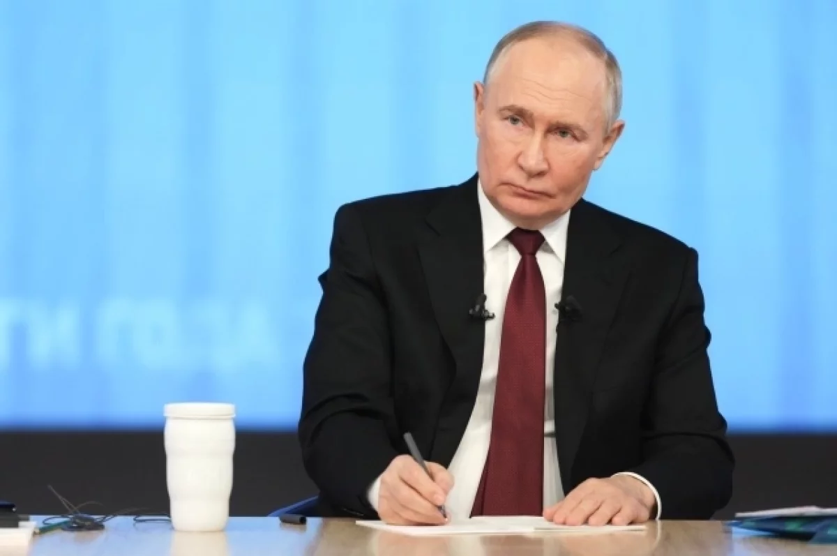 Путин поручил обеспечить поддержку для детей погибших на СВО бойцов