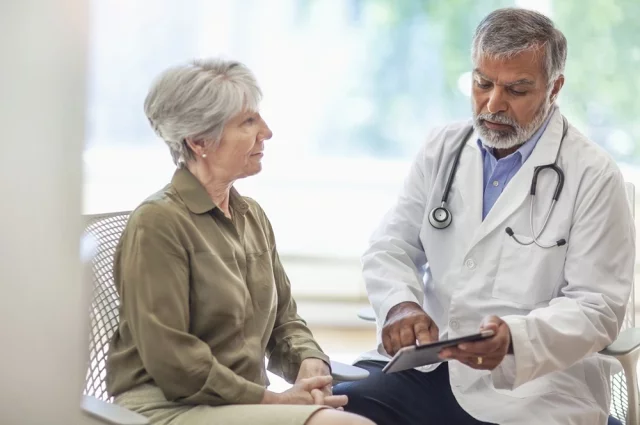 Врач рассказал, как лечить аппендицит таблетками, когда лекарства вообще не нужны, и что победит деменцию. 