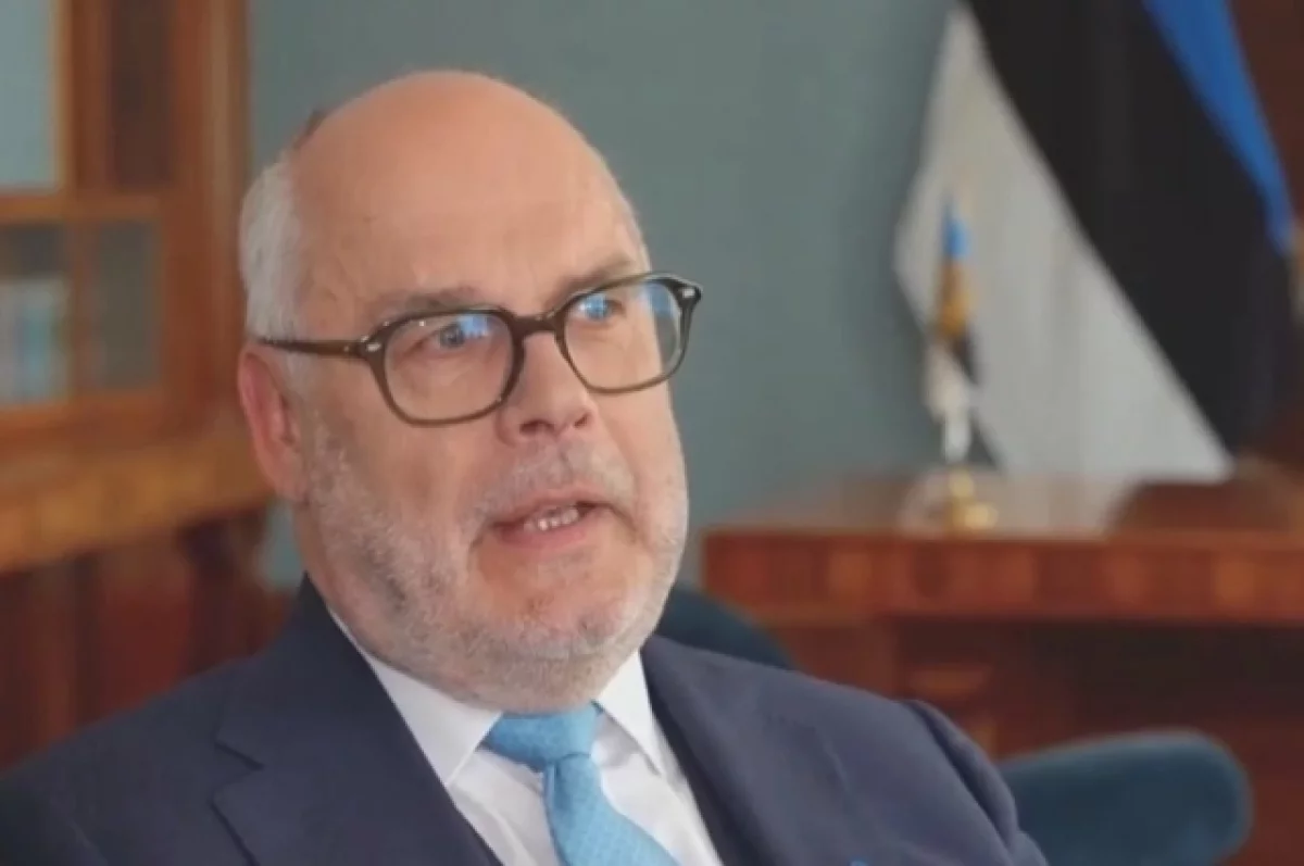 Глава Эстонии Карис признался, что вдруг повзрослел и не слушает глупцов